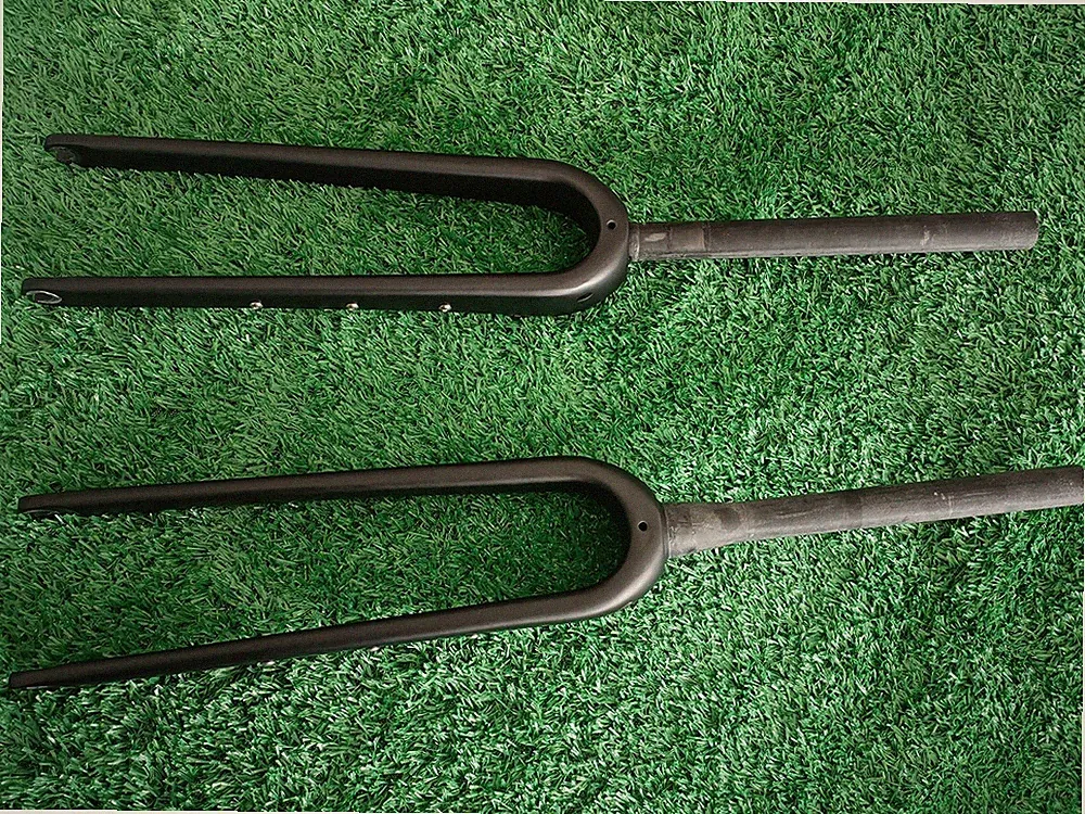 700C Carbon fiber bicycle Road Bike Gravel Fork 1 1/8 or 1 1/2 tapered Disc QR
