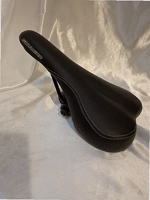Schwinn Black Bicycle Seat Saddle Black Never used